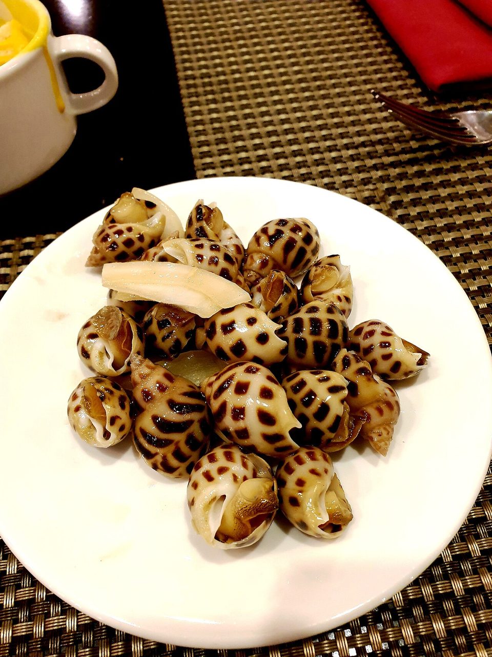 Ốc hương (babylon snails)